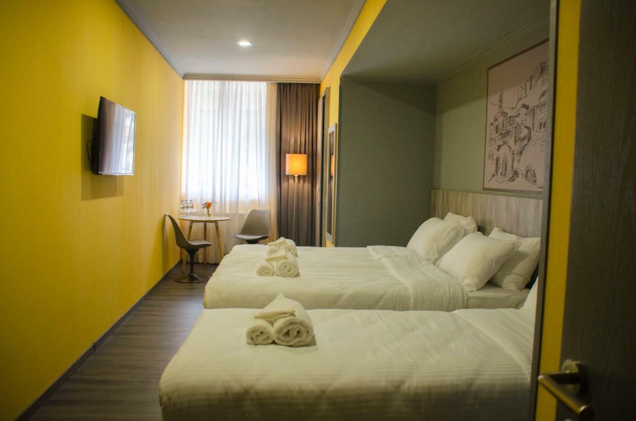 Atoneli Hotel Tbilisi Luaran gambar